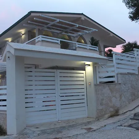 アパート Amateia